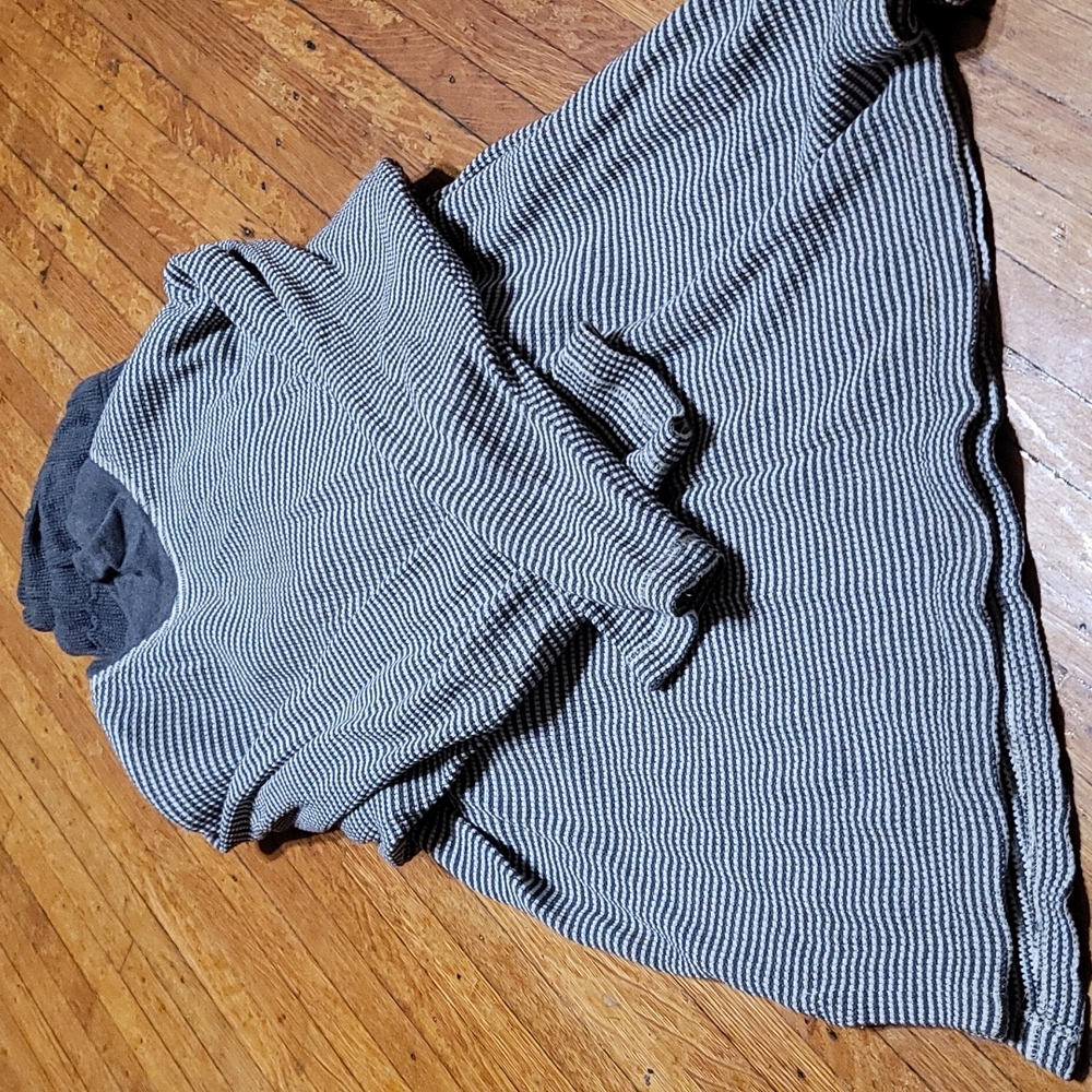 Maternity Maternite top Medium bottom Small gray/white